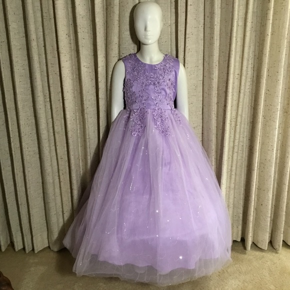 Other - Lavender formal w/ Embroidery dress, girl's sizing about 12-14, (160Int. on Tag)